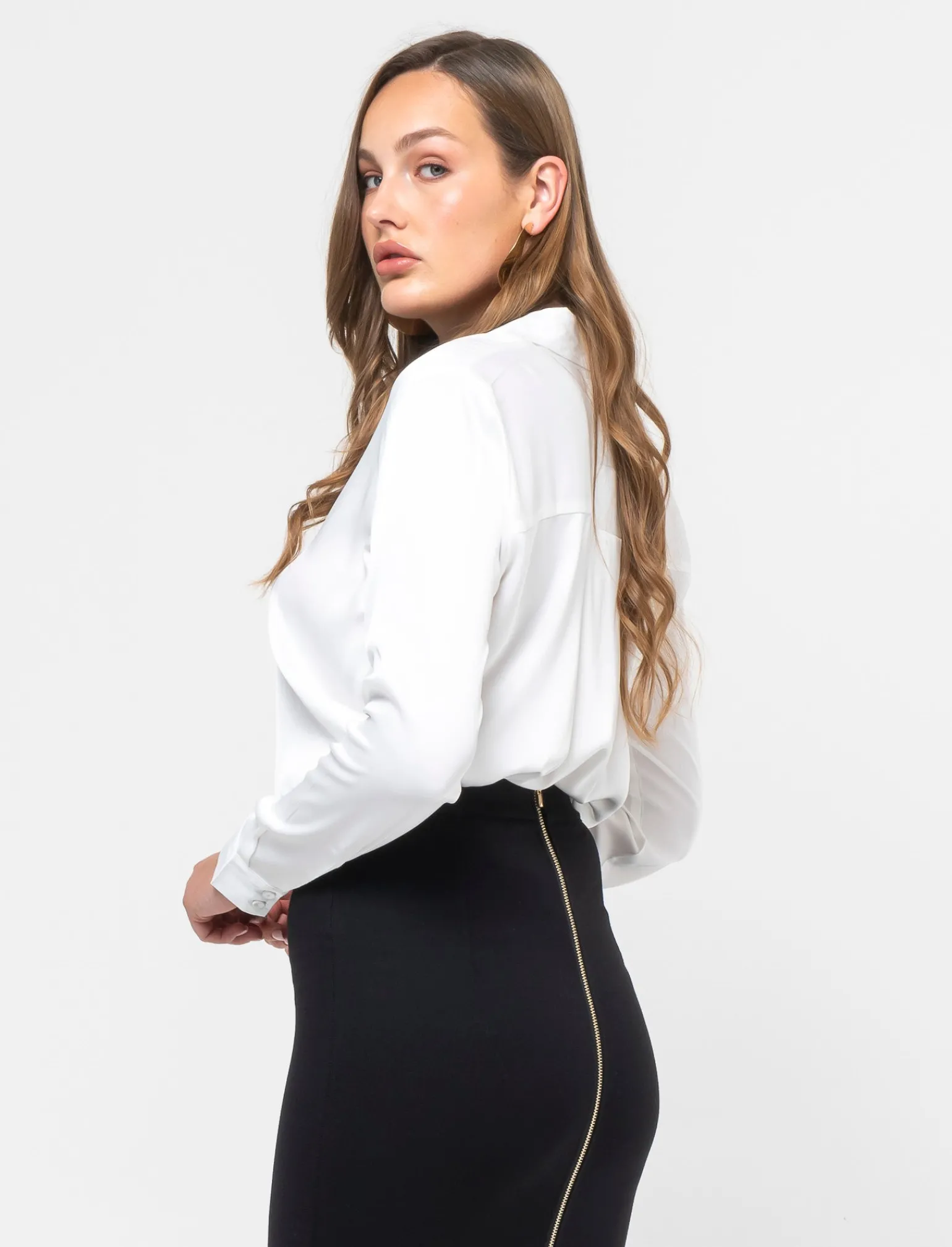 Donna Piazza Italia Camicie E Casacche<Camicia basica regular con bottoni ricoperti in tessuto - latte