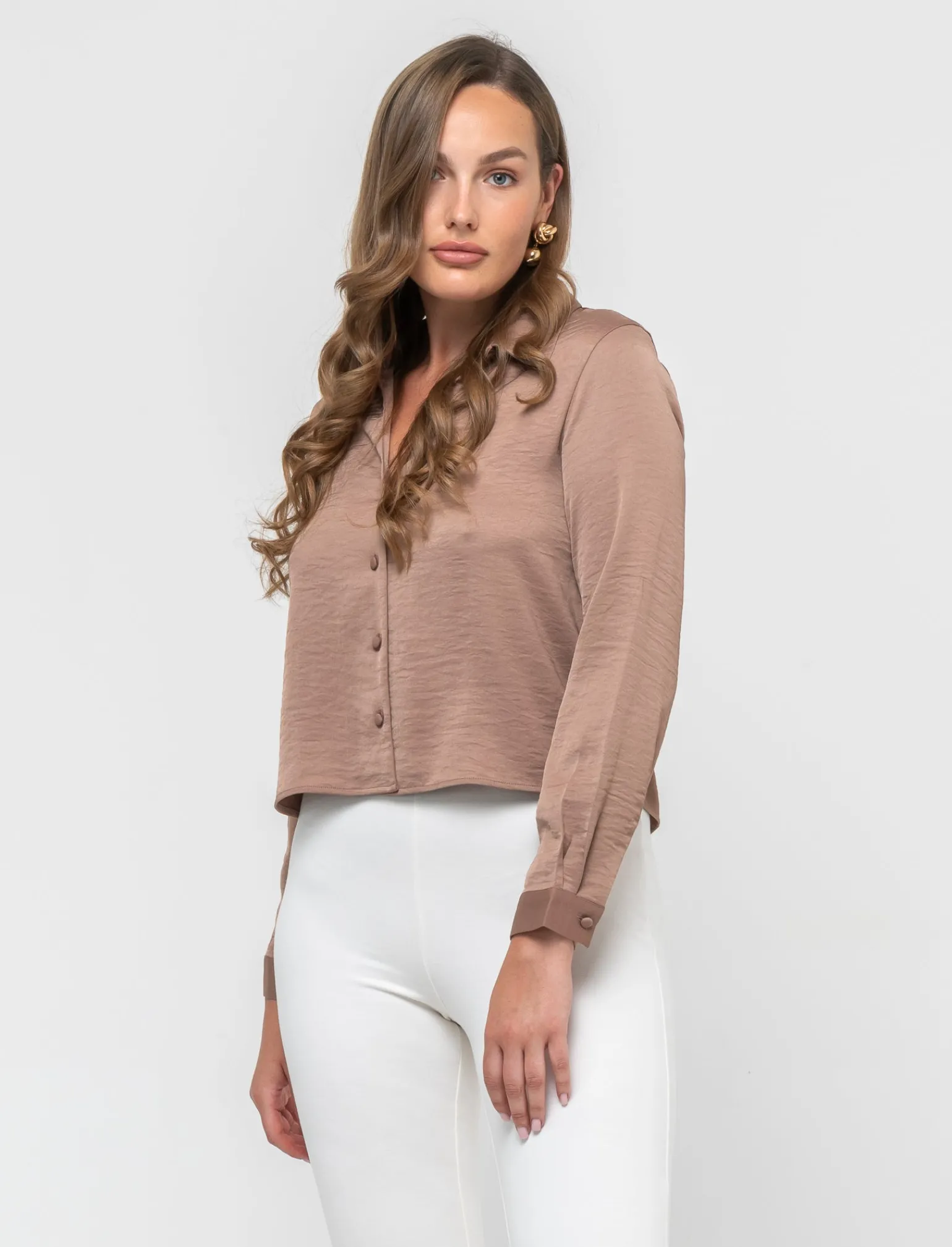 Donna Piazza Italia Donna | Camicie E Casacche<Camicia crop a manica lunga con scollo a V in satin - castoro