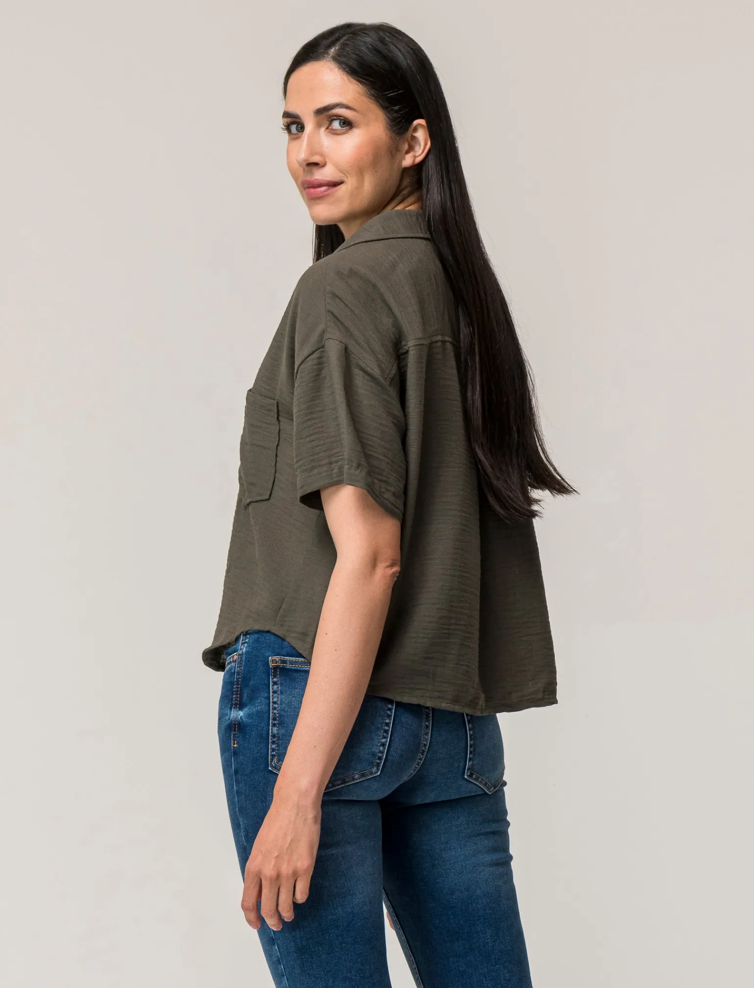 Donna Piazza Italia Donna | Camicie E Casacche<Camicia mezza manica scollo a V e tasche applicate - Ve.milit.