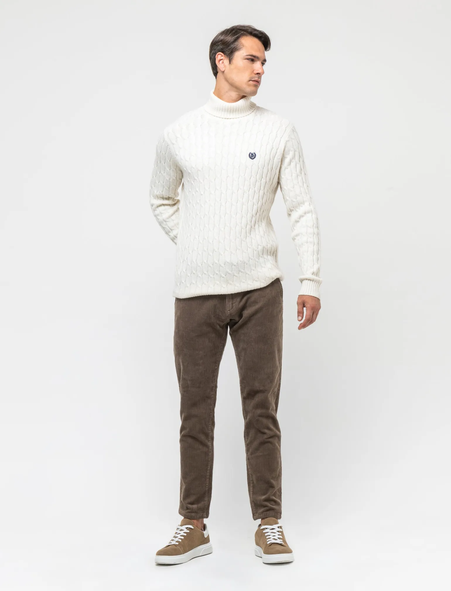 Uomo Piazza Italia Maglieria<Maglia dolcevita lavorazione a trecce con ricamo sul petto, regular fit - ecru