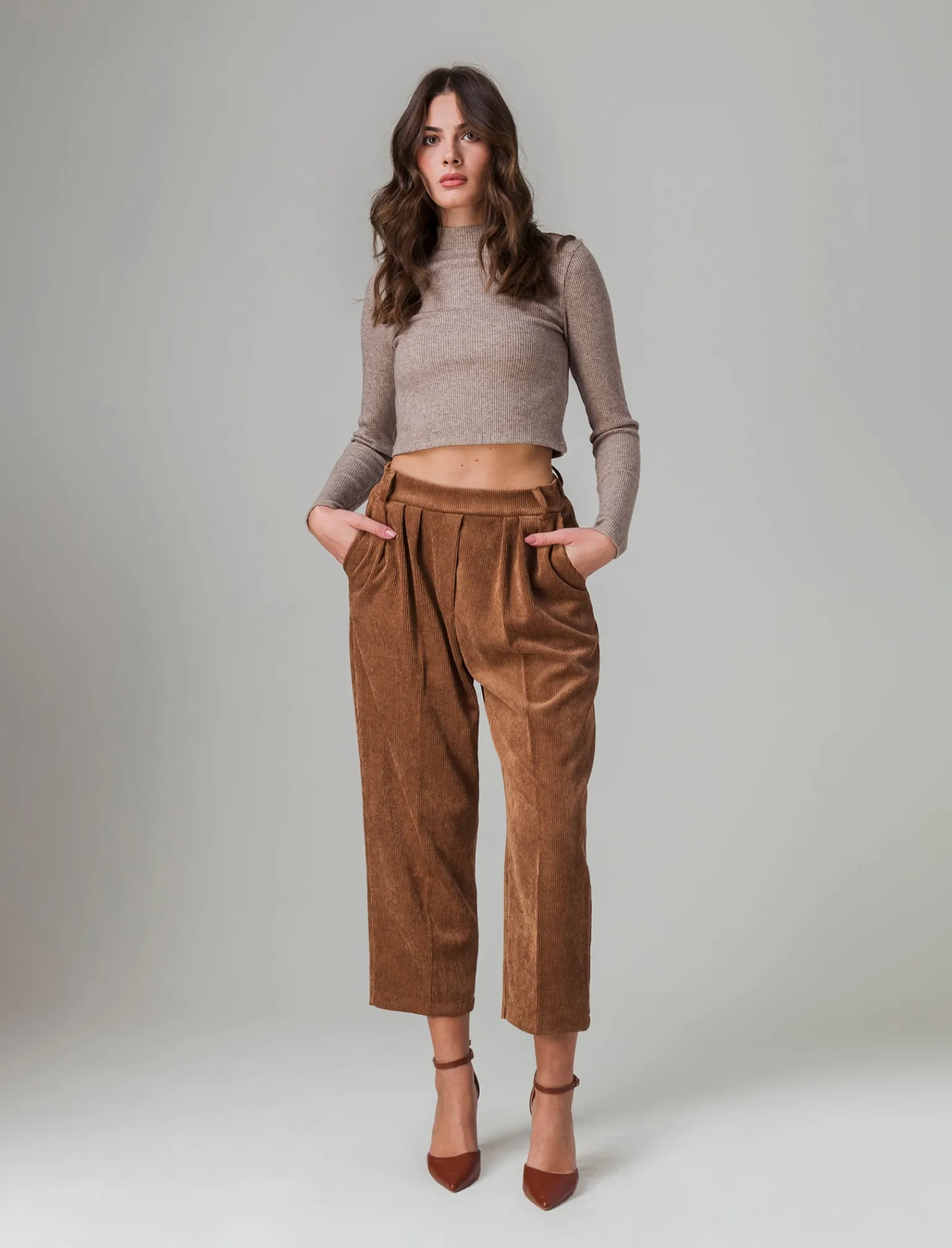 Donna Piazza Italia Pantaloni<Pantalone a coste con elastico in vita e tasche amerciane - tabacco