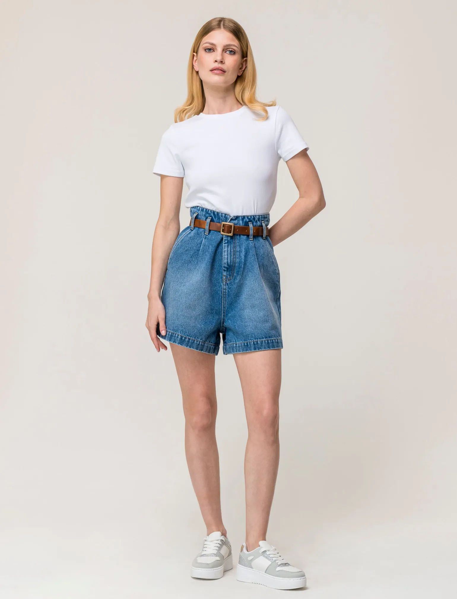 Donna Piazza Italia Shorts<Short in demin modello paper bag con cintura e tasche applicate sul retro - Denim