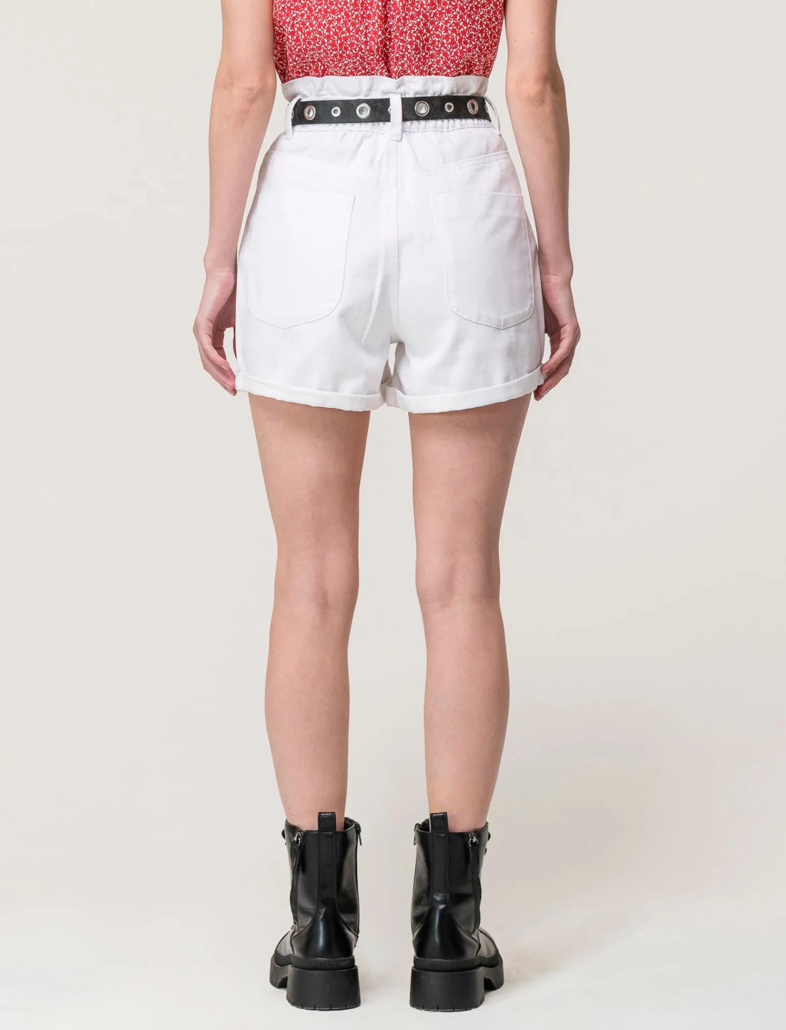 Donna Piazza Italia Shorts<Short in tessuto vestibilità paper bag con cintura e orlo riscoltato -