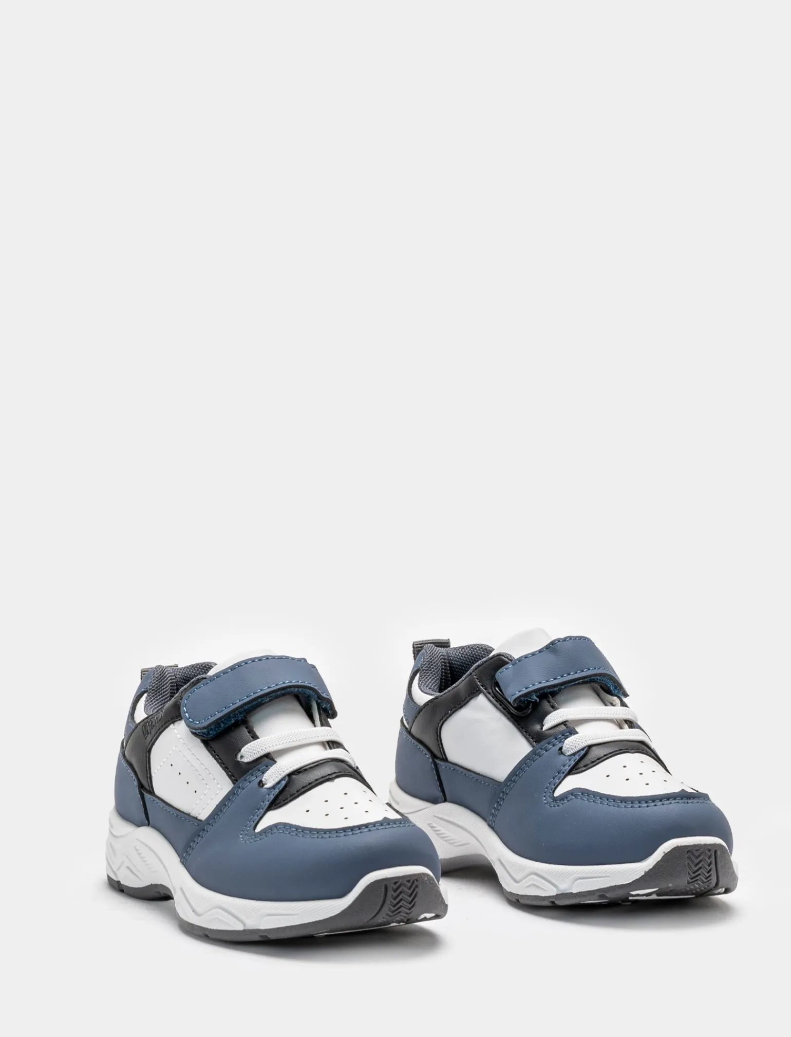 Bambino Piazza Italia Bambino | Sneakers<Sneakers con strappo, in poliuretano bianco con riporti grigi e neri. -