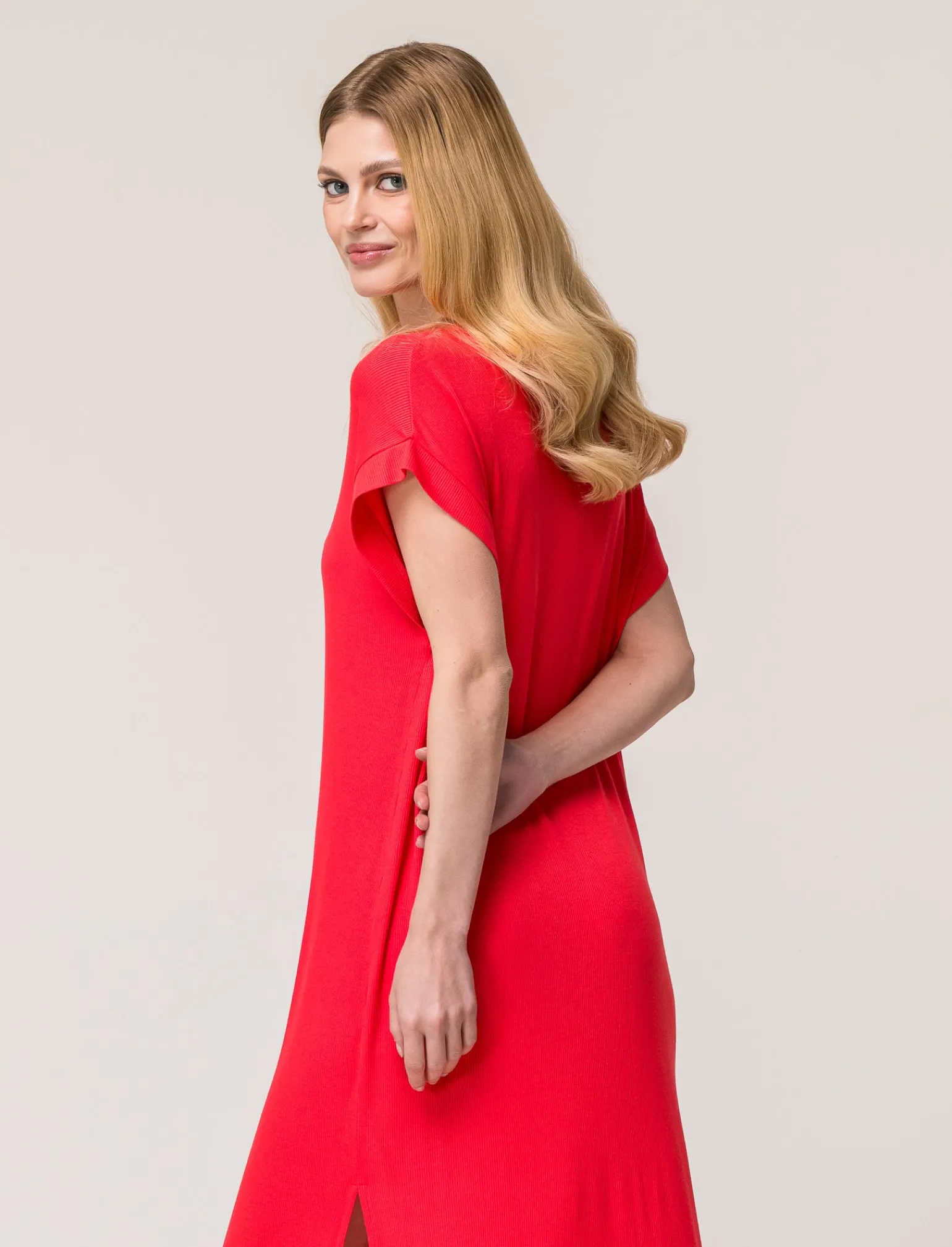 Donna Piazza Italia Donna | Abiti E Tute<Vestito in viscosa a coste, girocollo, manica a T con spacchi laterali al fondo - Corallo